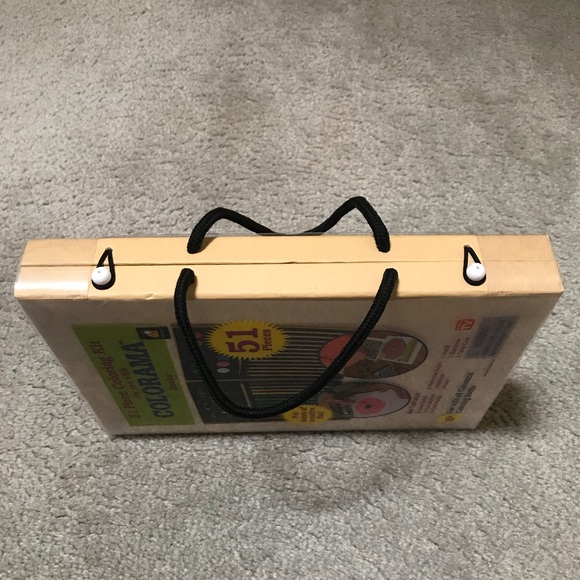 51 Piece Colorama Coloring Kit & Colorama Book. - Picture 7 of 8